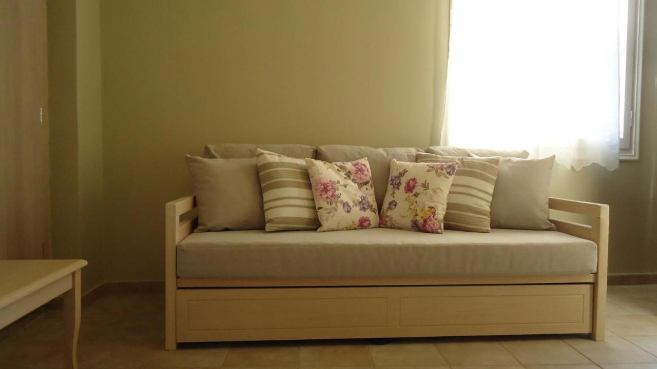 House Of Garden Apartment Dragano Bagian luar foto