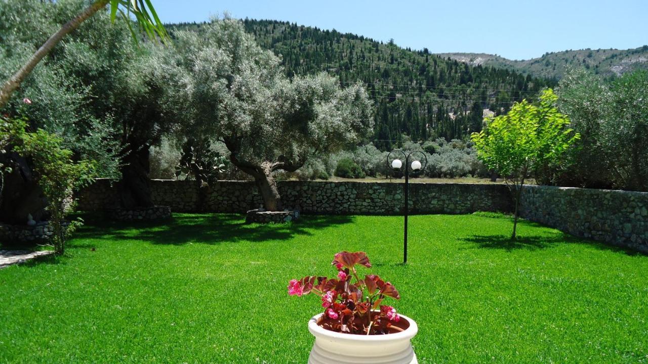 House Of Garden Apartment Dragano Bagian luar foto