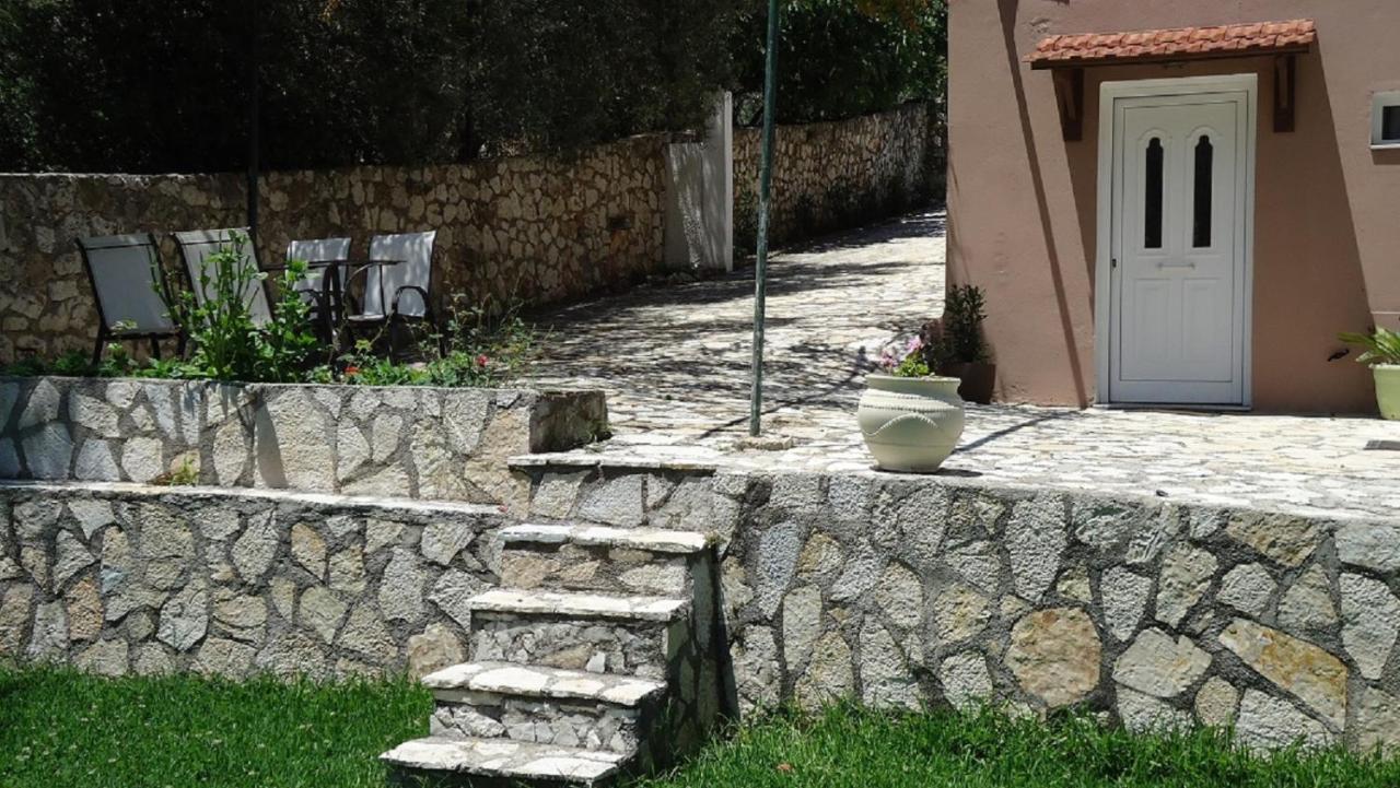 House Of Garden Apartment Dragano Bagian luar foto
