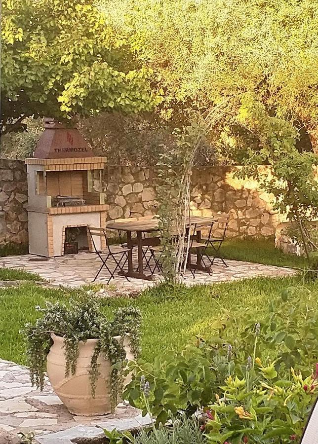 House Of Garden Apartment Dragano Bagian luar foto